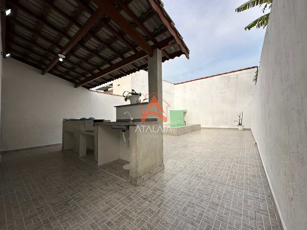 Casa em Praia Grande, no bairro Real
