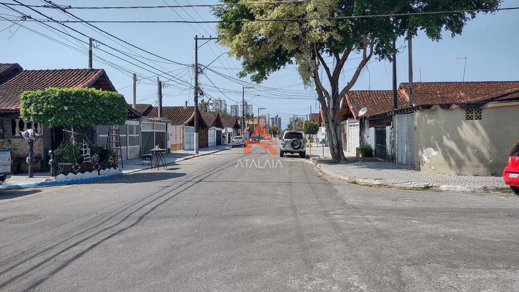 Casa em Praia Grande, no bairro Maracanã
