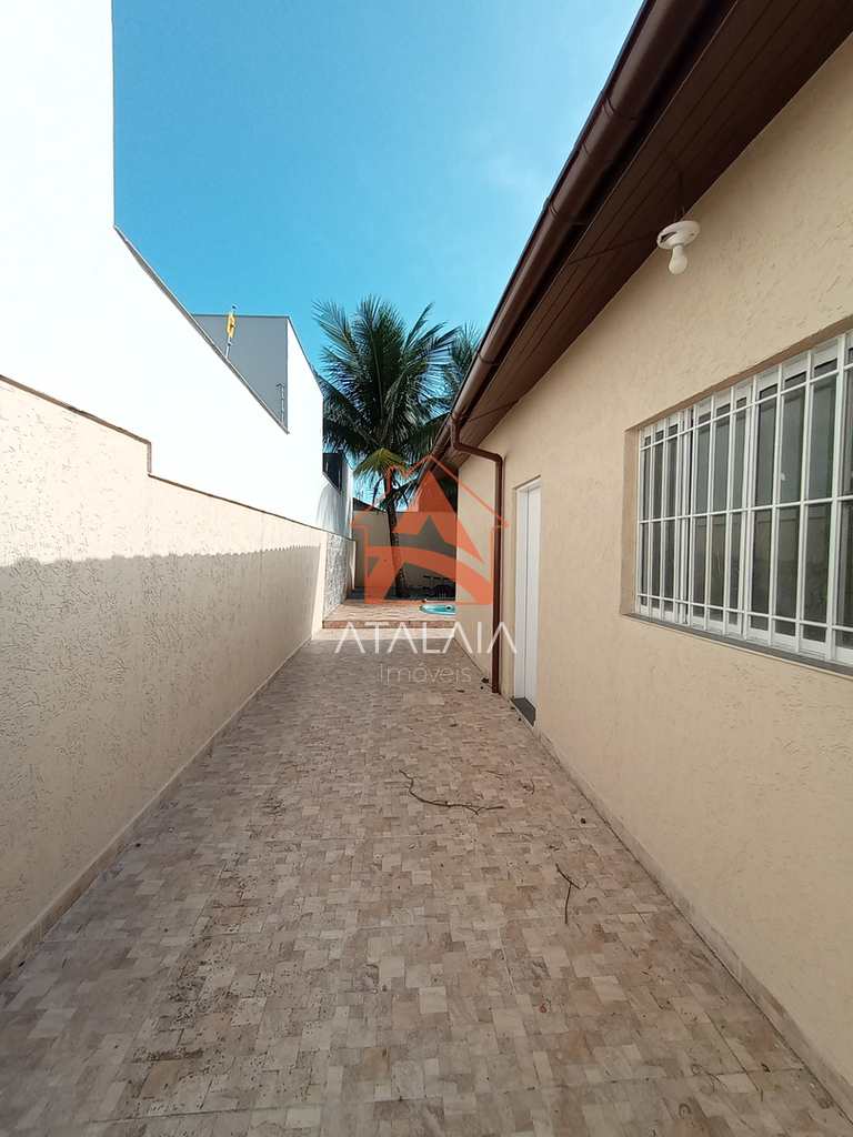 Casa em Praia Grande, no bairro Maracanã