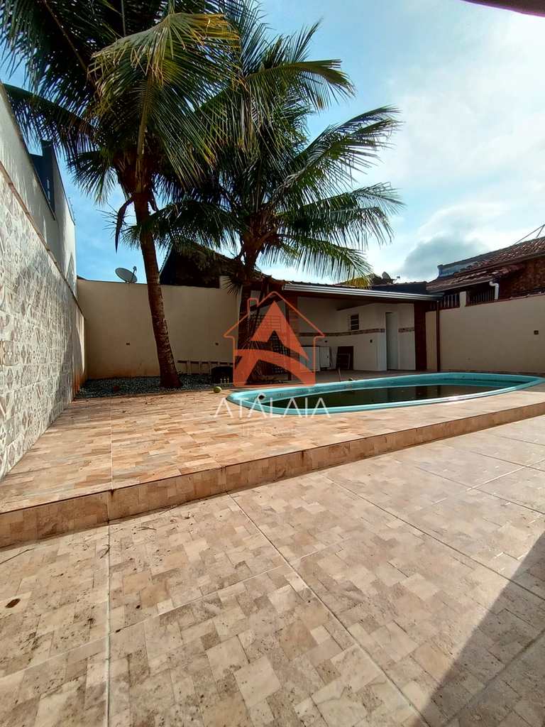 Casa em Praia Grande, no bairro Maracanã