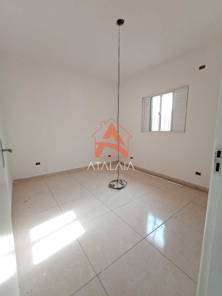 Casa em Praia Grande, no bairro Maracanã
