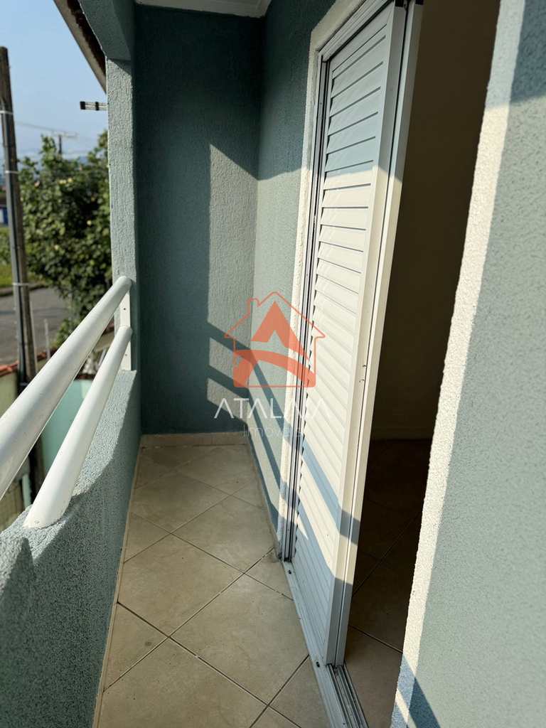 Casa em Mongaguá, no bairro Jardim Praia Grande