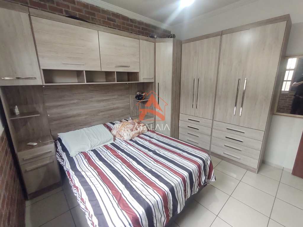 Casa em Praia Grande, no bairro Real