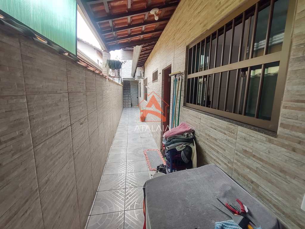 Casa em Praia Grande, no bairro Real