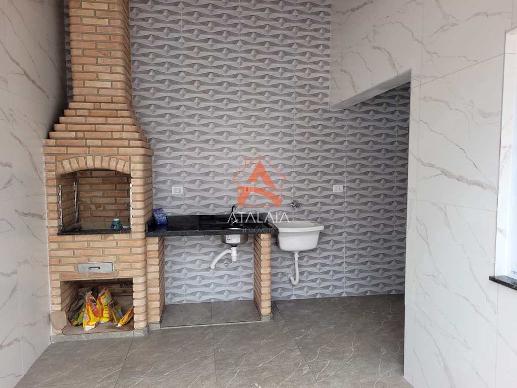 Casa em Praia Grande, no bairro Real