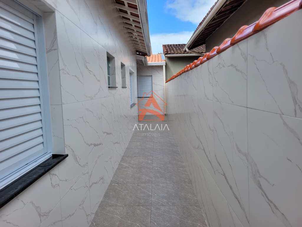 Casa em Praia Grande, no bairro Real