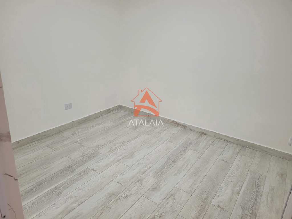 Casa em Praia Grande, no bairro Real