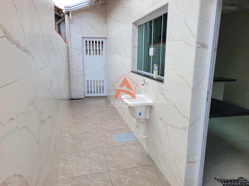 Casa em Praia Grande, no bairro Real