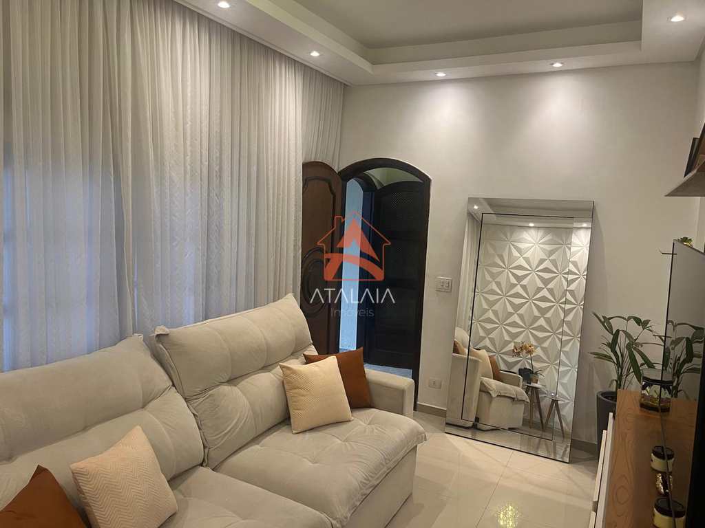 Casa em Praia Grande, no bairro Canto do Forte