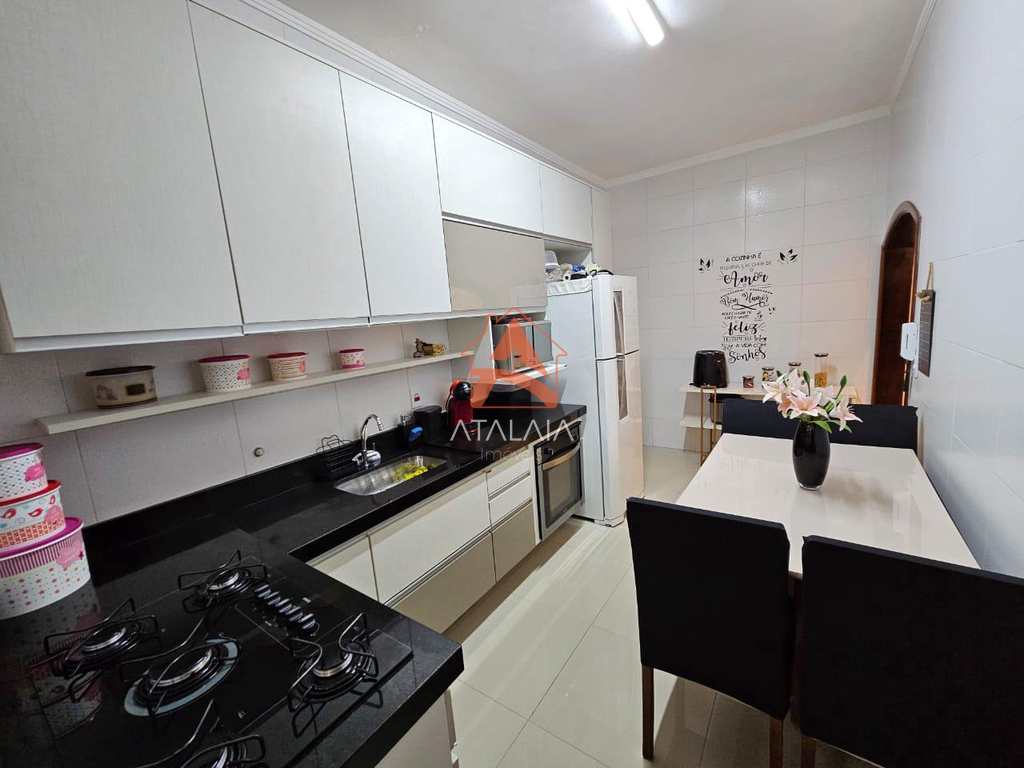 Casa em Praia Grande, no bairro Canto do Forte