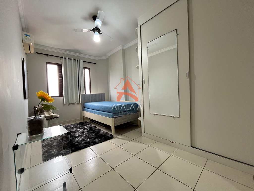 Apartamento em Praia Grande, no bairro Tupi