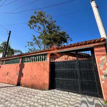 Casa em Praia Grande, bairro Real