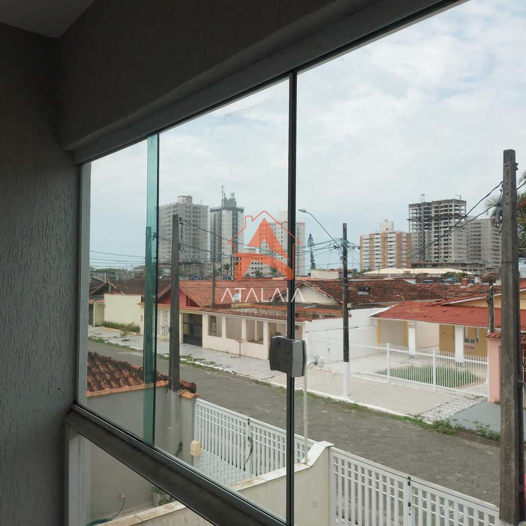 Sobrado em Praia Grande, no bairro Real