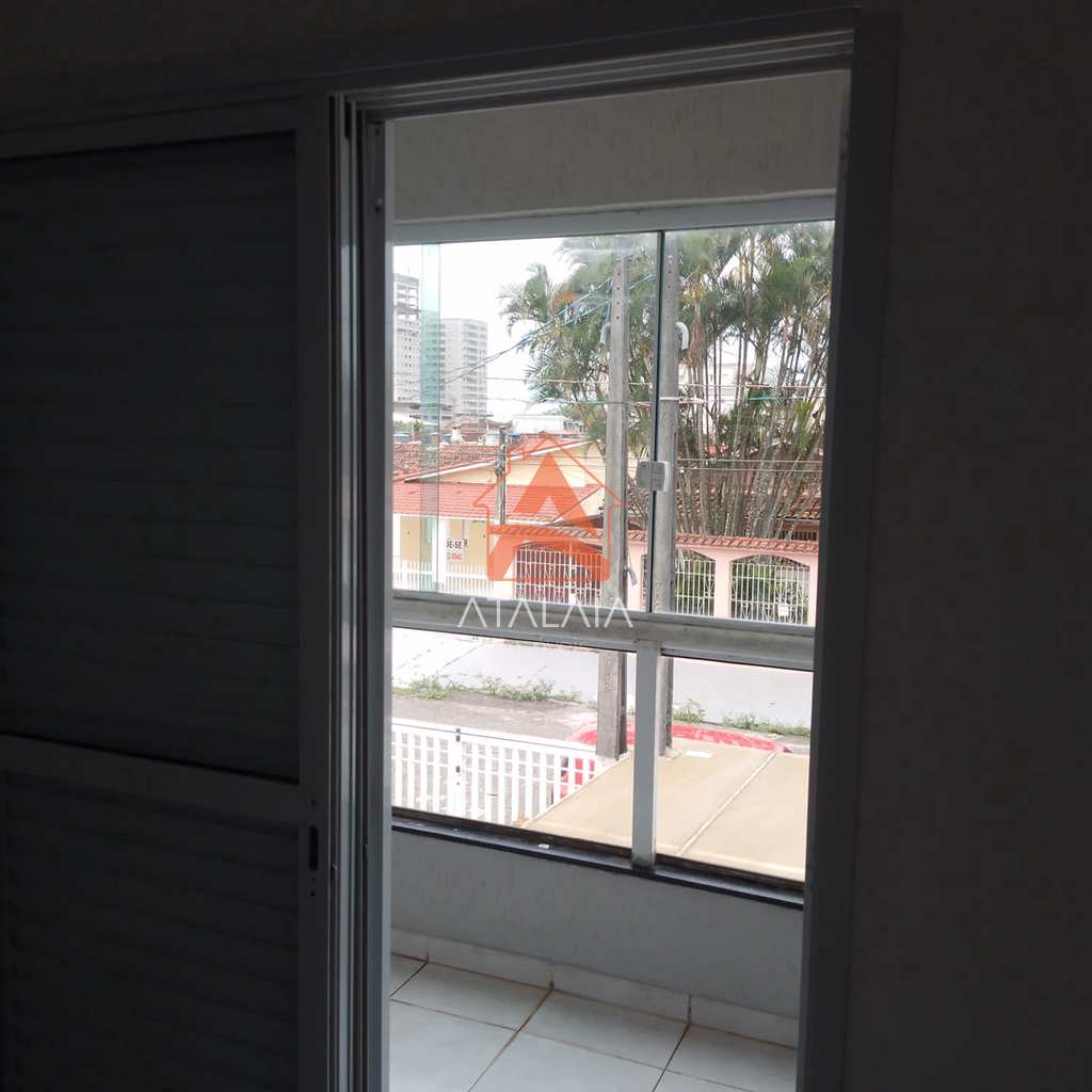 Sobrado em Praia Grande, no bairro Real