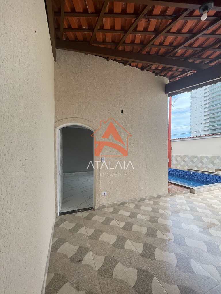 Casa em Praia Grande, no bairro Caiçara