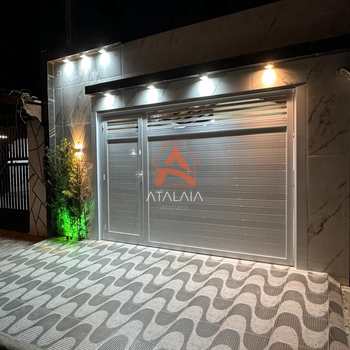 Casa em Praia Grande, bairro Ocian