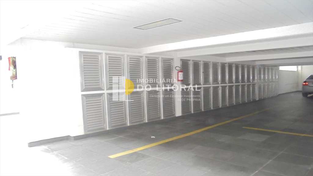 Apartamento em Mongaguá, no bairro Centro