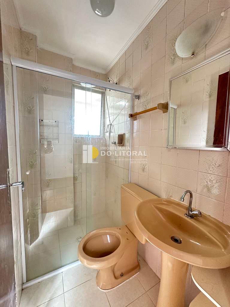 Apartamento em Mongaguá, no bairro Centro