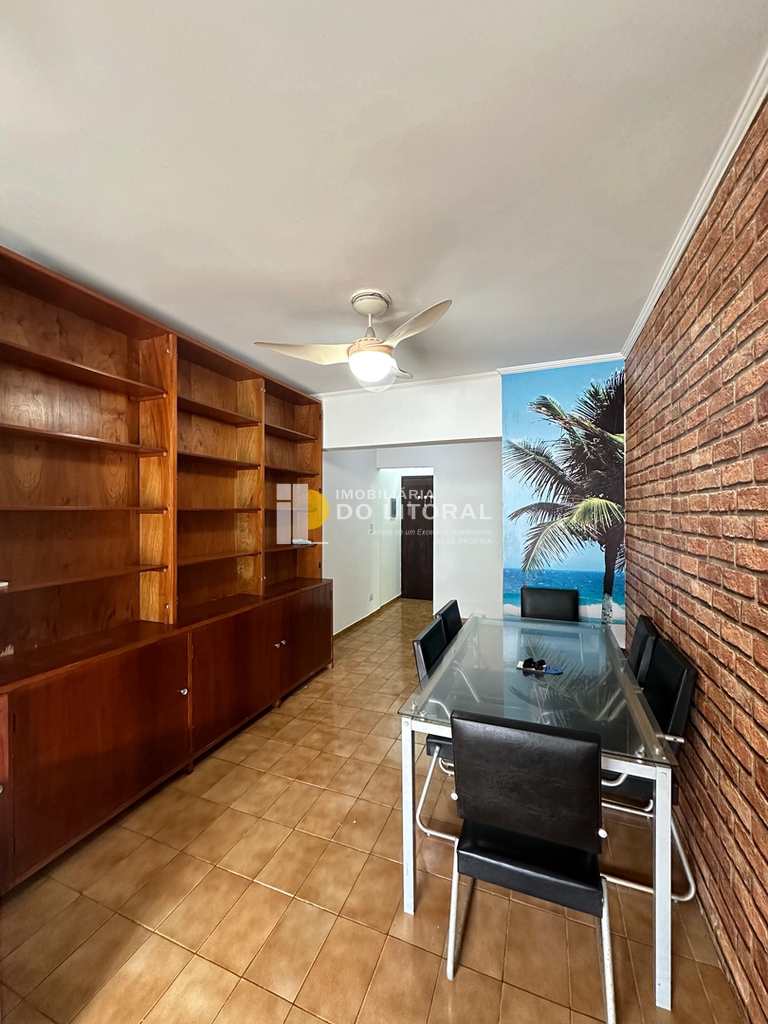 Apartamento em Mongaguá, no bairro Centro