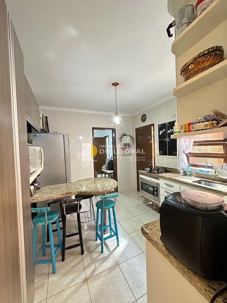 Sobrado em Mongaguá, no bairro Centro