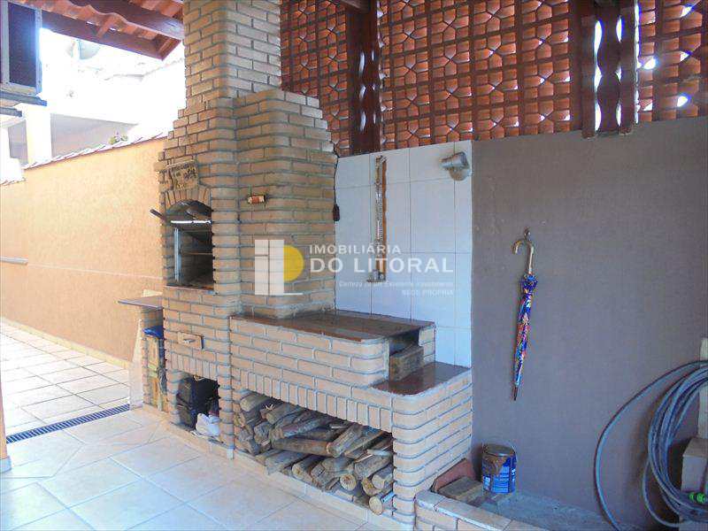 Sobrado em Mongaguá, no bairro Centro