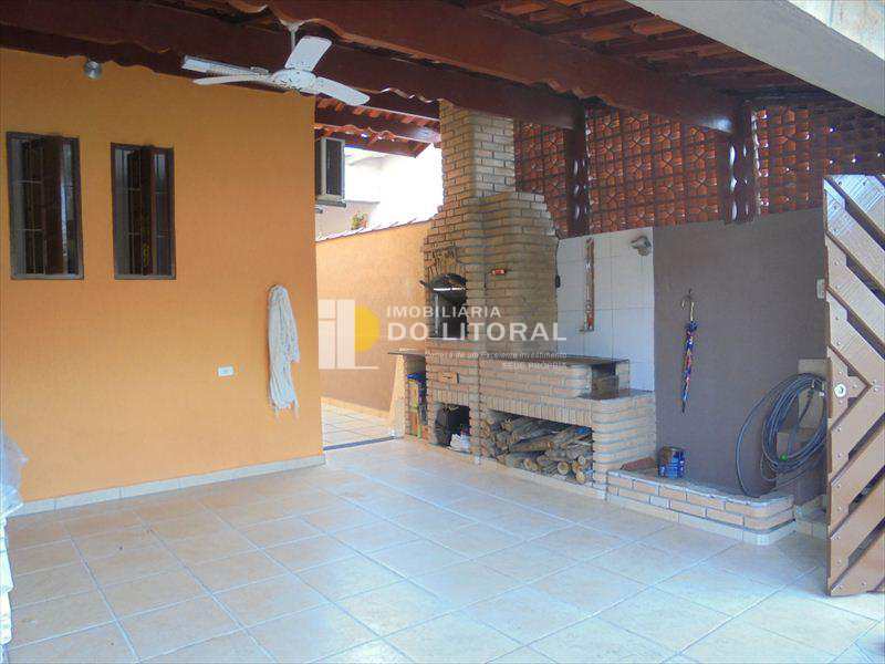 Sobrado em Mongaguá, no bairro Centro