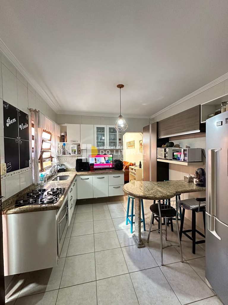 Sobrado em Mongaguá, no bairro Centro