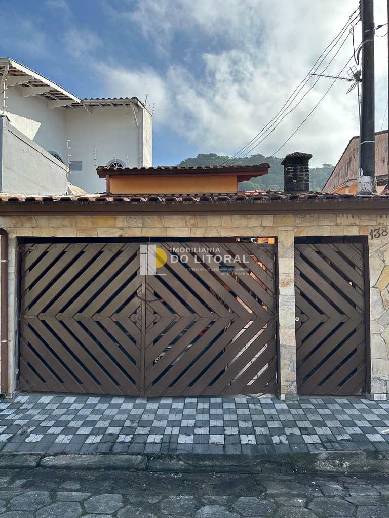 Sobrado em Mongaguá, no bairro Centro