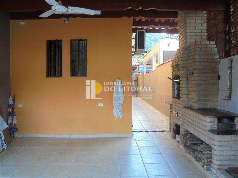 Sobrado em Mongaguá, no bairro Centro