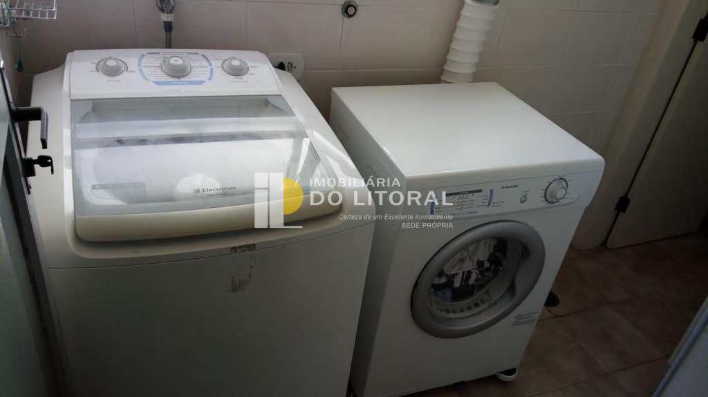 Apartamento em Mongaguá, no bairro Vila Atlântica