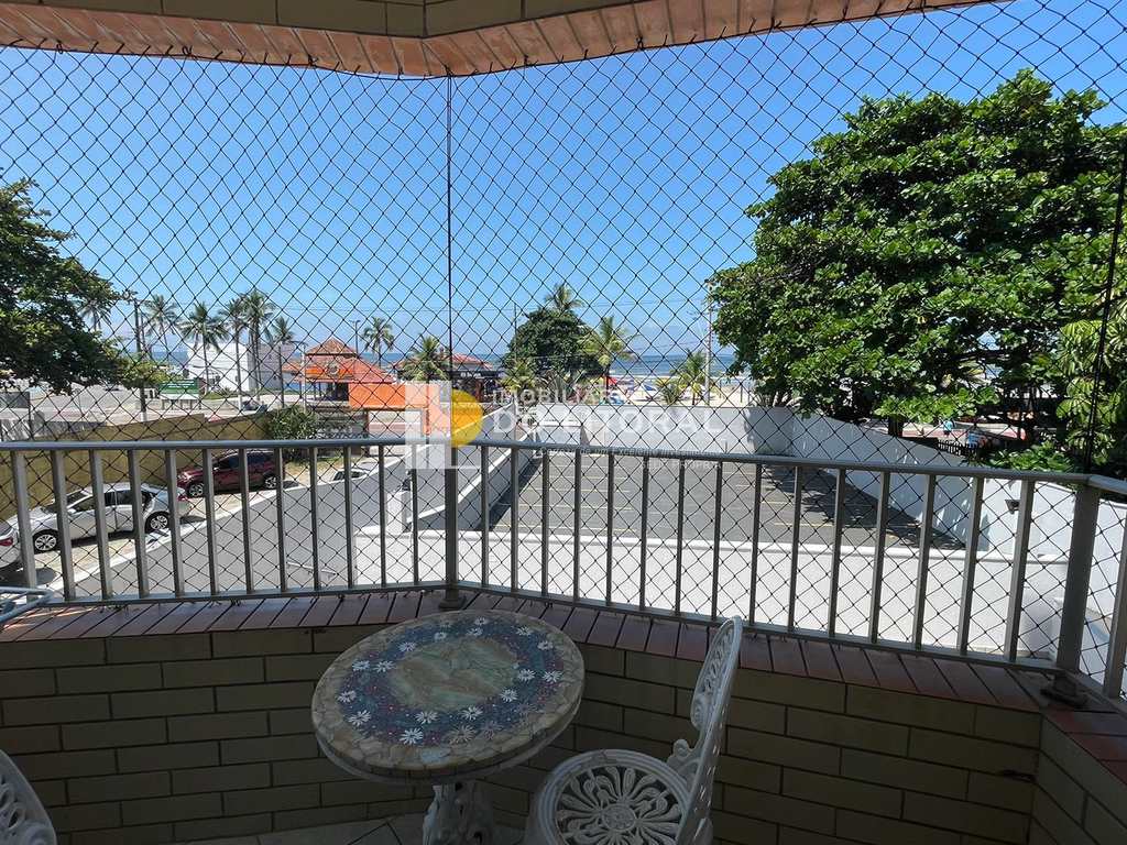 Apartamento em Mongaguá, no bairro Centro
