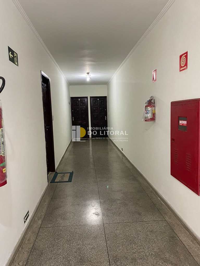 Apartamento em Mongaguá, no bairro Centro