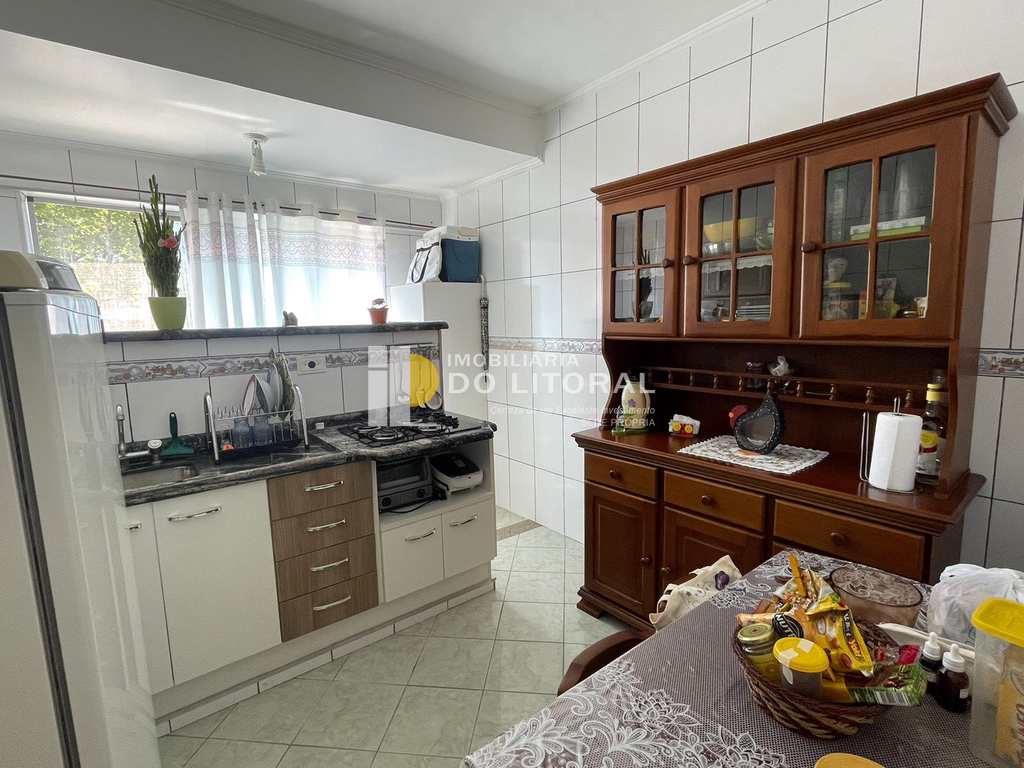 Apartamento em Mongaguá, no bairro Centro