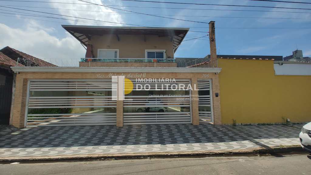 Sobrado de Condomínio em Praia Grande, no bairro Caiçara