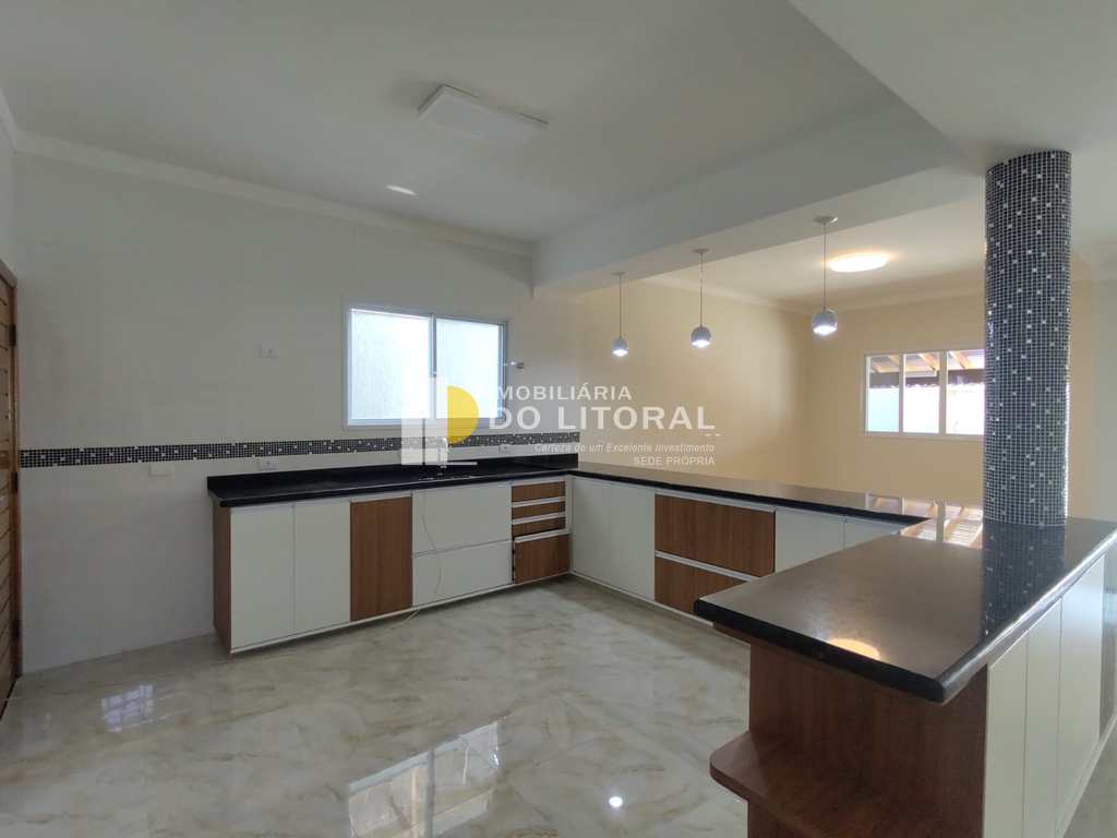 Sobrado em Praia Grande, no bairro Flórida