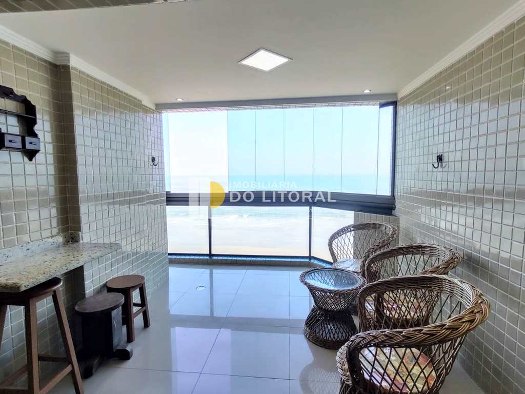 Apartamento em Mongaguá, no bairro Centro