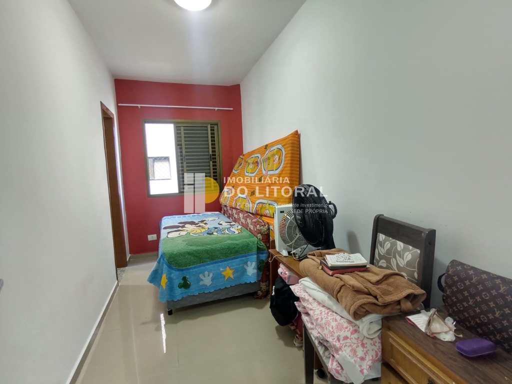 Apartamento em Mongaguá, no bairro Centro