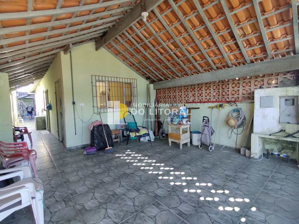 Casa em Mongaguá, no bairro Balneário Flórida Mirim