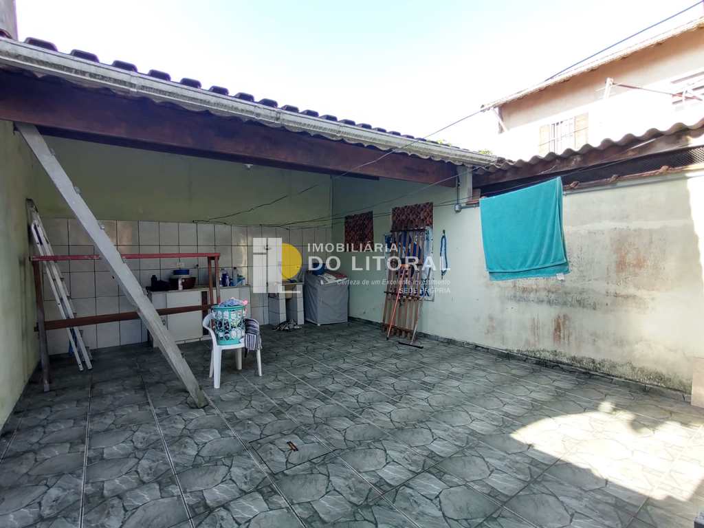 Casa em Mongaguá, no bairro Balneário Flórida Mirim