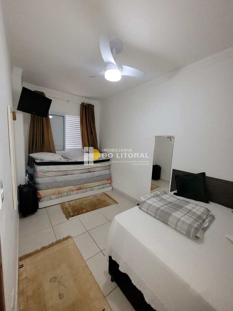 Apartamento em Praia Grande, no bairro Caiçara