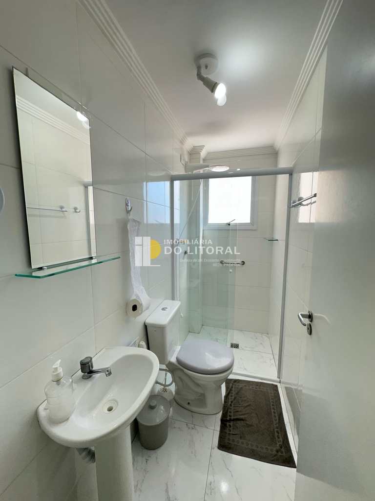 Apartamento em Mongaguá, no bairro Centro