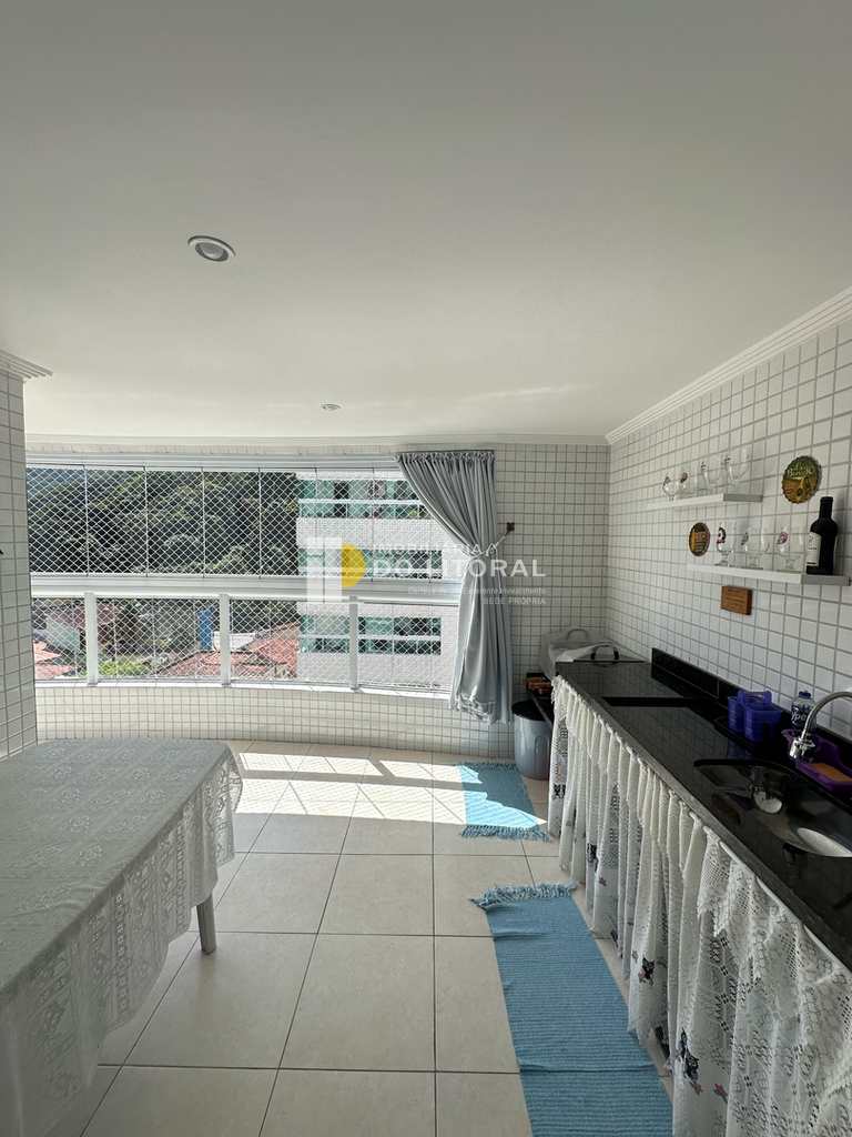 Apartamento em Mongaguá, no bairro Centro