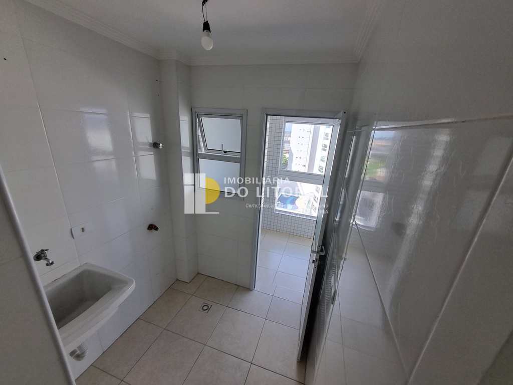 Apartamento em Mongaguá, no bairro Centro