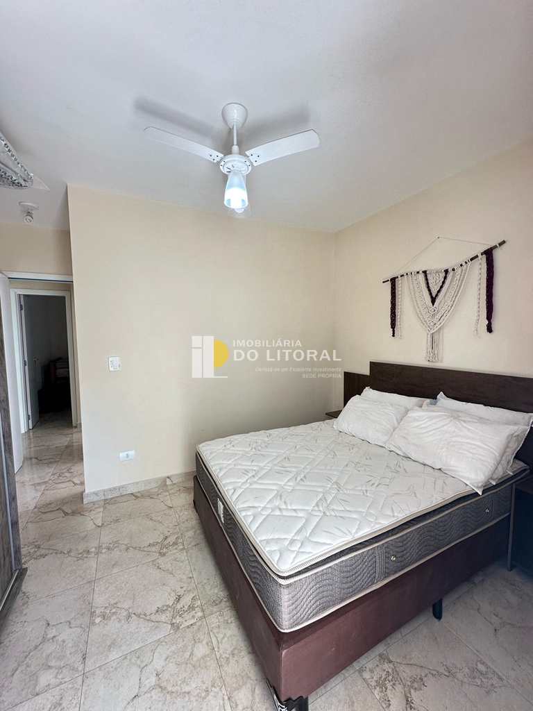 Apartamento em Mongaguá, no bairro Centro