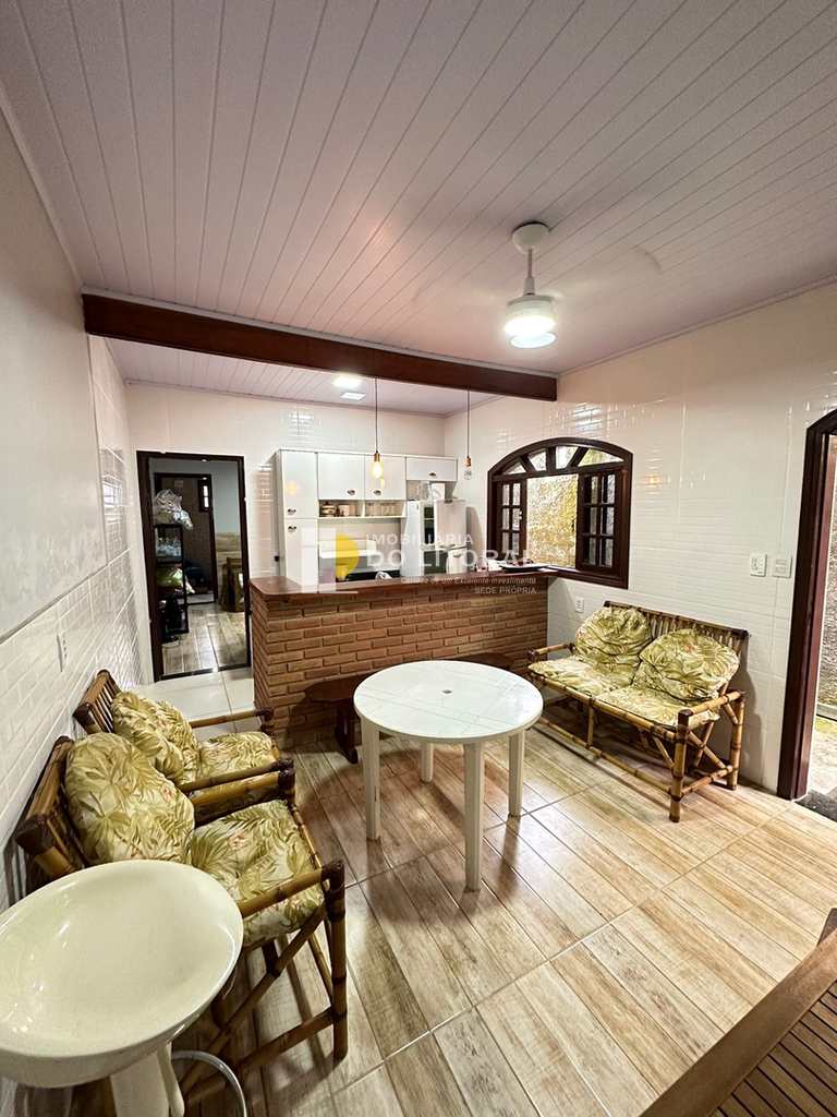 Casa em Praia Grande, no bairro Cidade da Criança