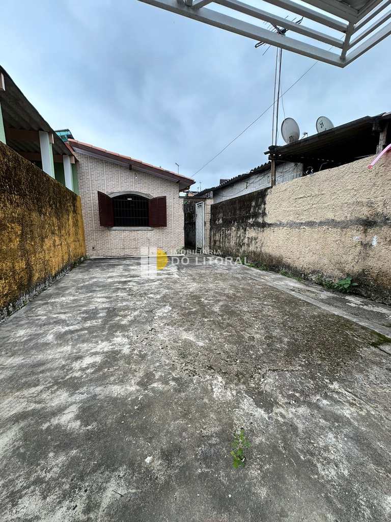 Casa em Praia Grande, no bairro Cidade da Criança