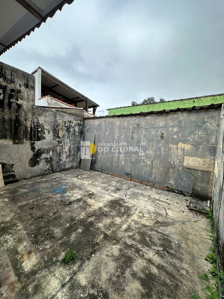 Casa em Praia Grande, no bairro Cidade da Criança