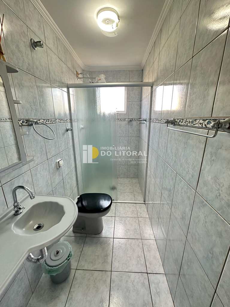 Apartamento em Mongaguá, no bairro Centro