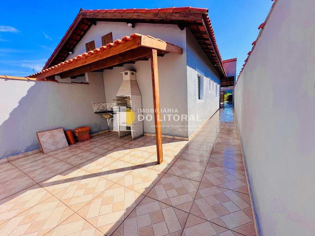 Casa em Itanhaém, no bairro Nossa Senhora Sion
