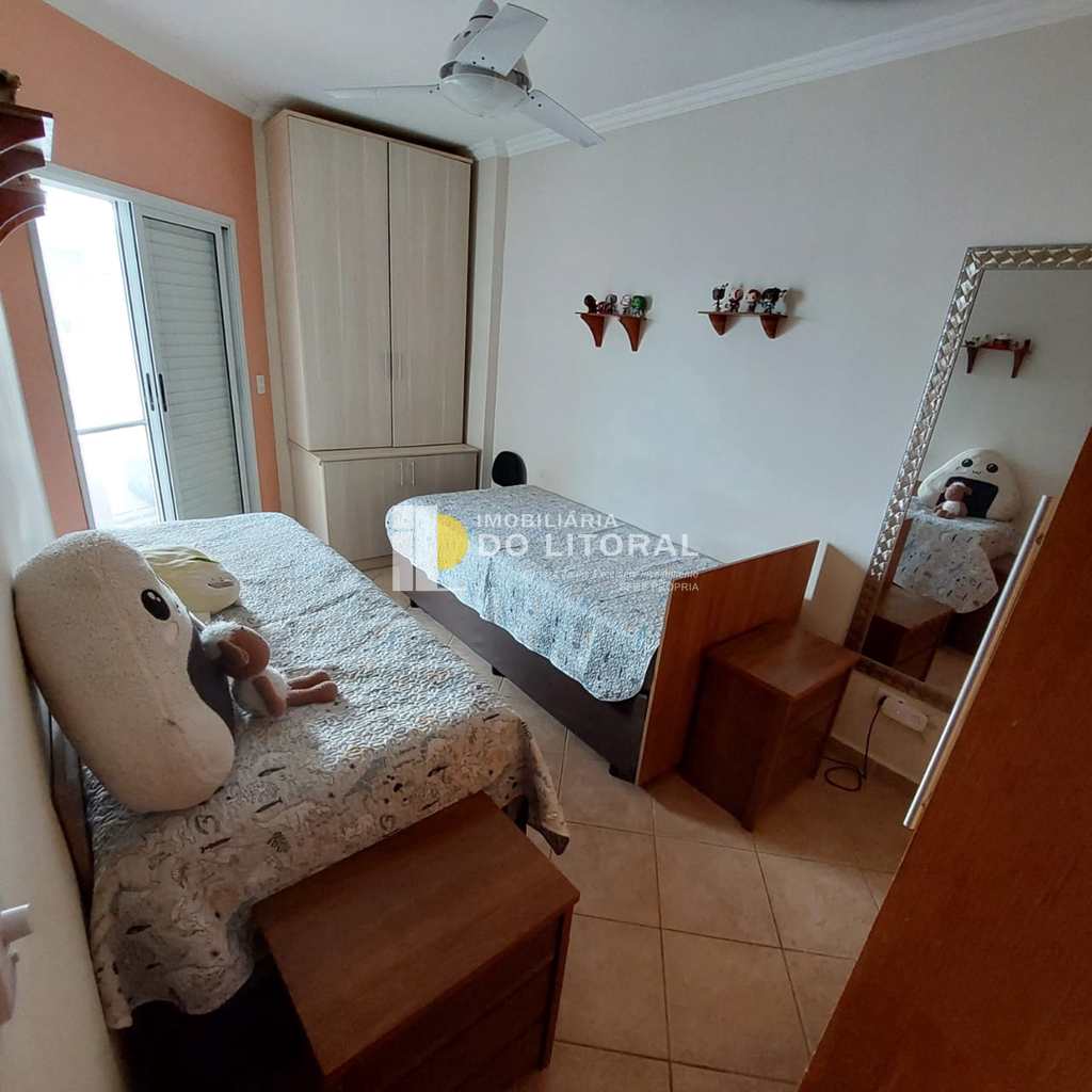 Apartamento em Mongaguá, no bairro Vila Vera Cruz